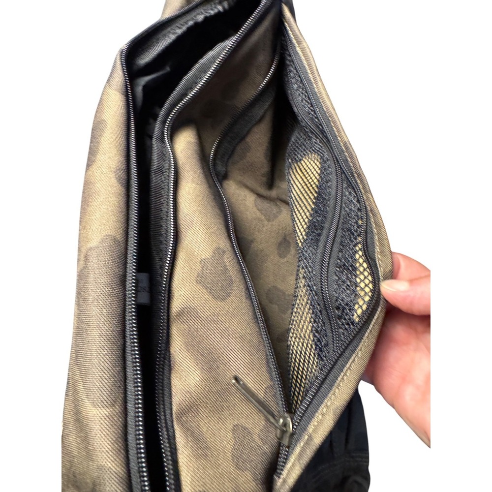 Carhartt Large Sling Bag Camouflage Duck Camo CB0282 B0000282-903 - Picture 7 of 13